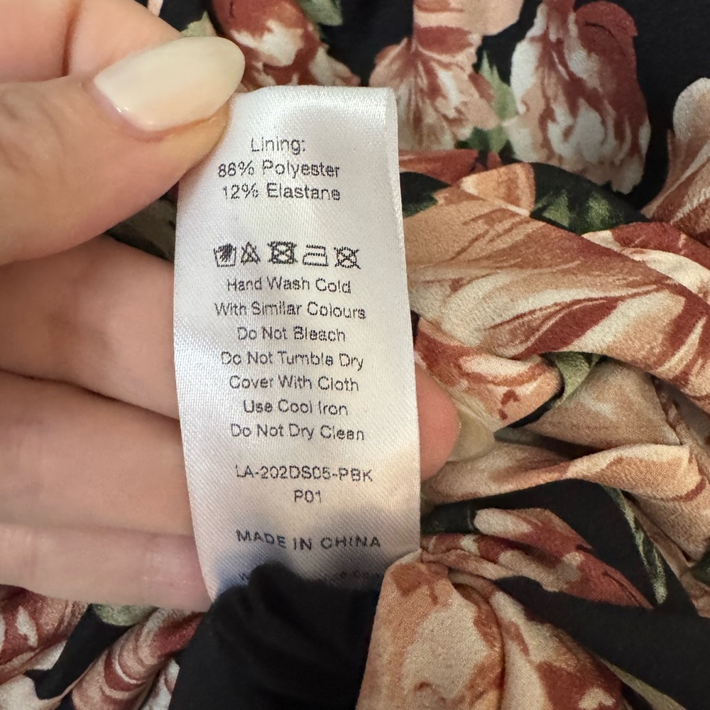 Lavish Alice, peachy/pink floral dress, size 12 - Picture 7 of 7